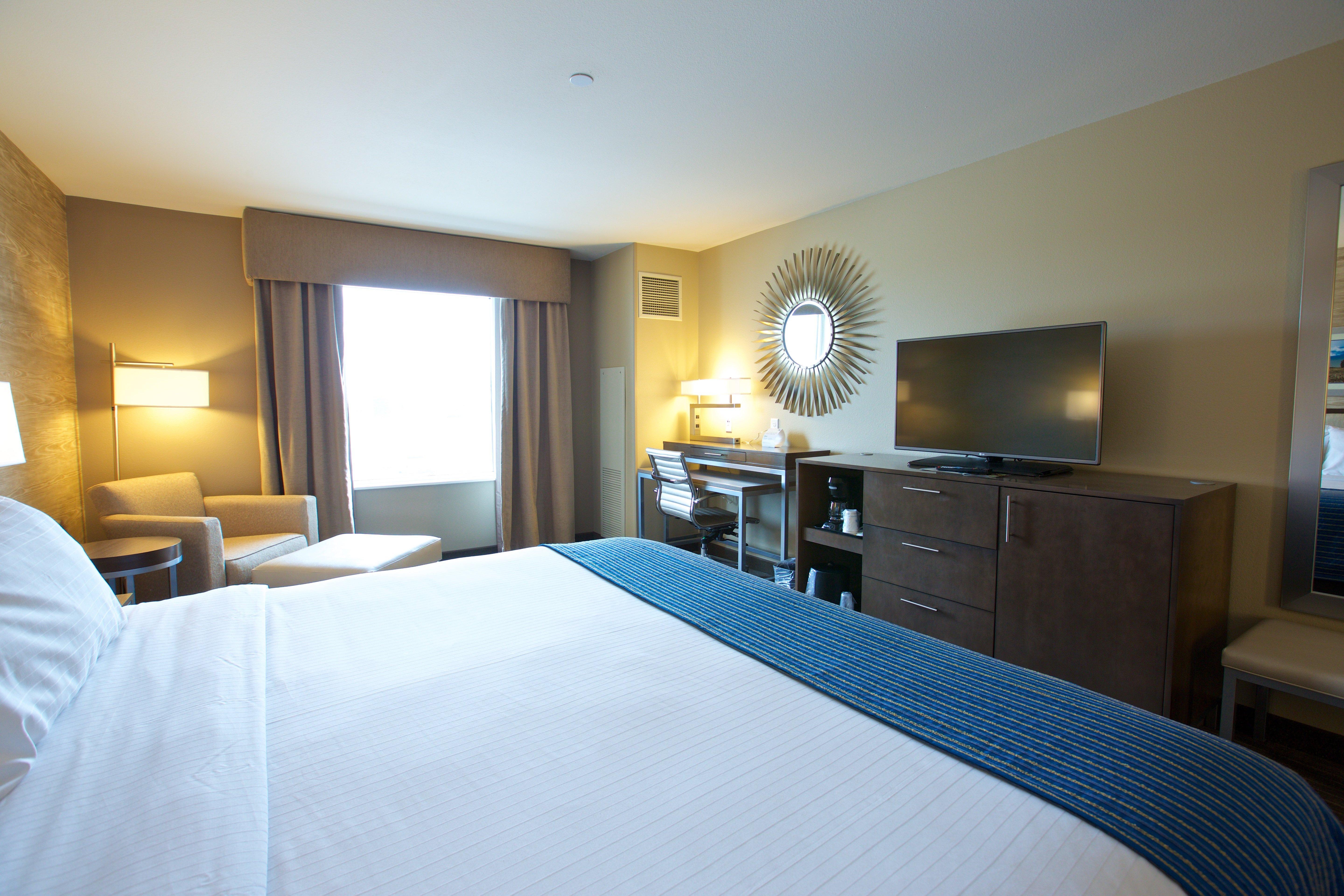 Holiday Inn Express Fargo Sw I94 Medical Center, An Ihg Hotel Exterior photo
